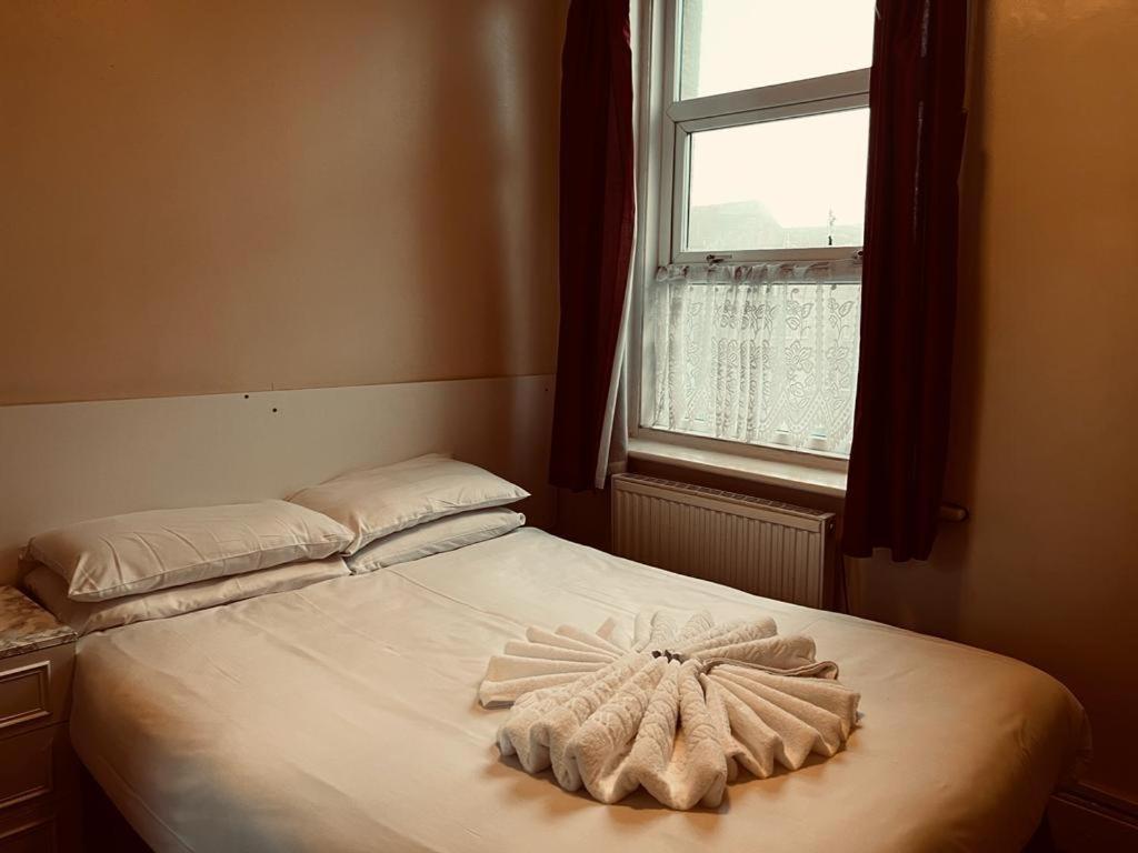 בלקפול Sunset Beach Hotel מראה חיצוני תמונה
